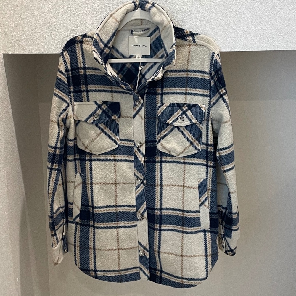 NWT Thread & Supply Blue / Tan Plaid Fleece Shacket (Size S)